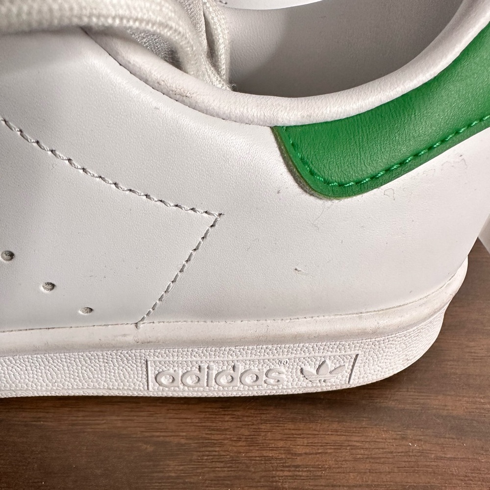 Adidas Stan Smith White with Green Accents. Men’s size 7 - Picture 6 of 8